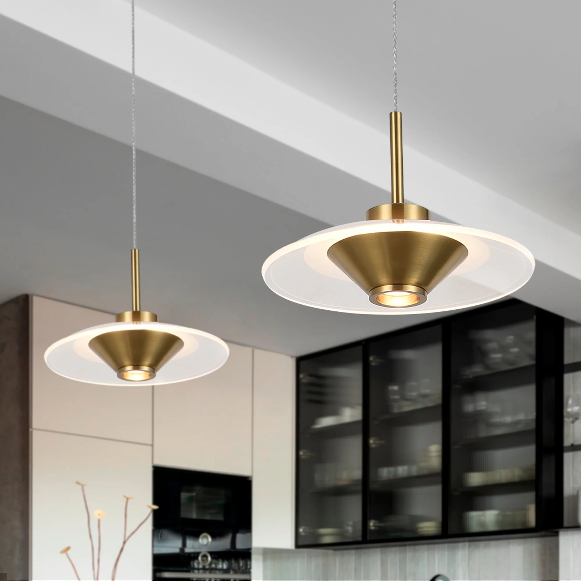 VONN Artisan Ferrara VAP2321AB 7" Integrated LED ETL Certified Height Adjustable Pendant, Antique Brass - Image 4