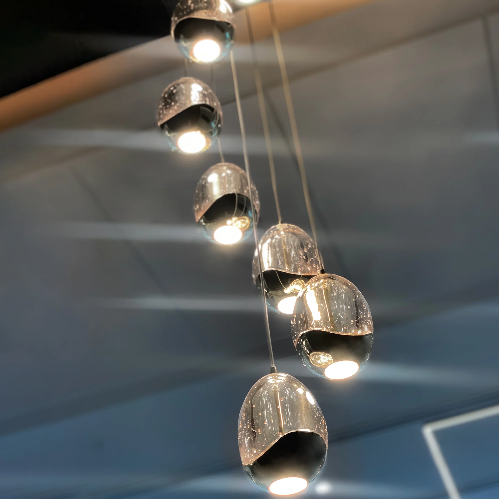 VONN Artisan Venezia VAC3207CH 7-Light Integrated LED ETL Certified Pendant, Height Adjustable Chandelier, Chrome - Image 6