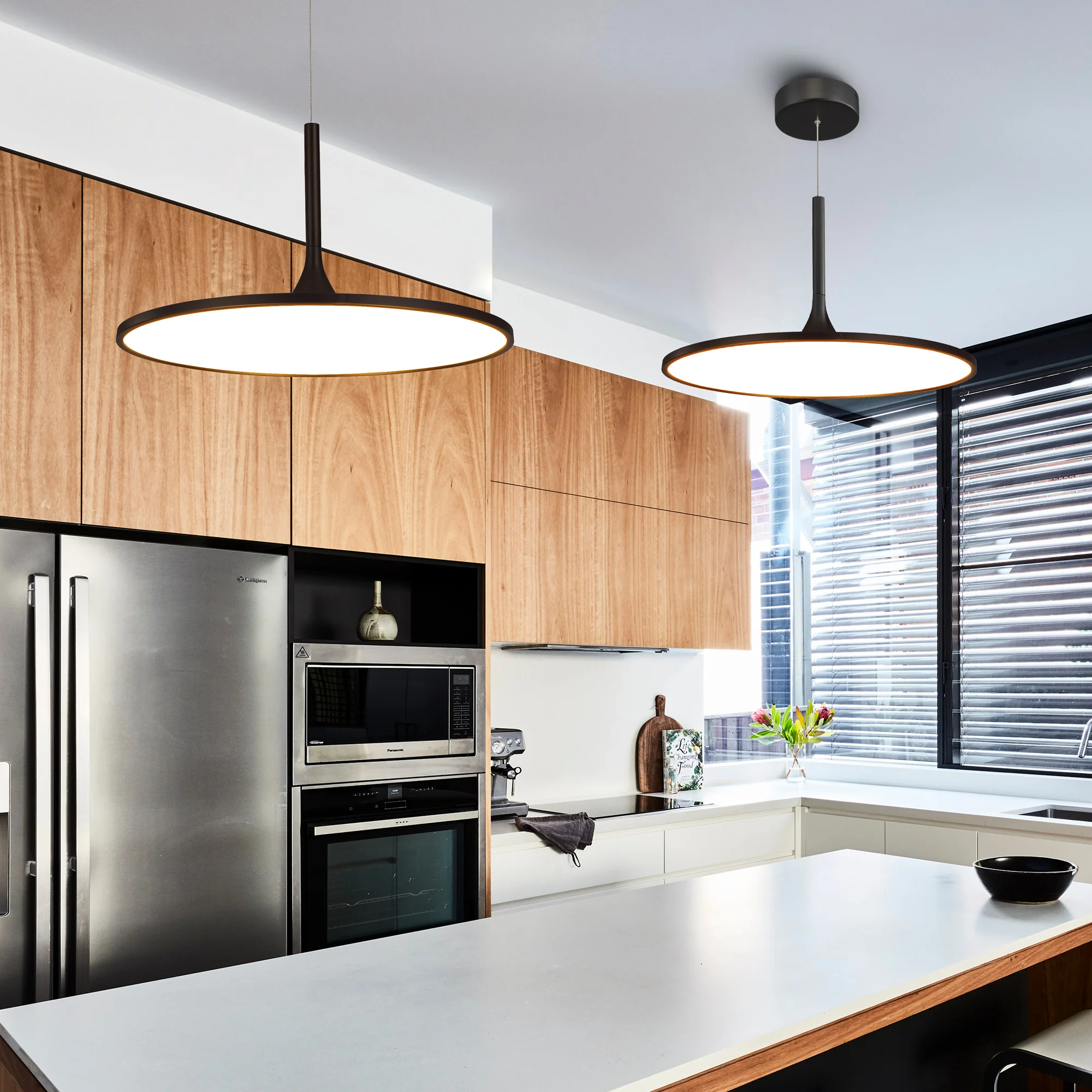 VONN Salm VMC31820BL 24" Integrated LED ETL Certified Pendant, Height Adjustable Disc Chandelier in Black - Image 3