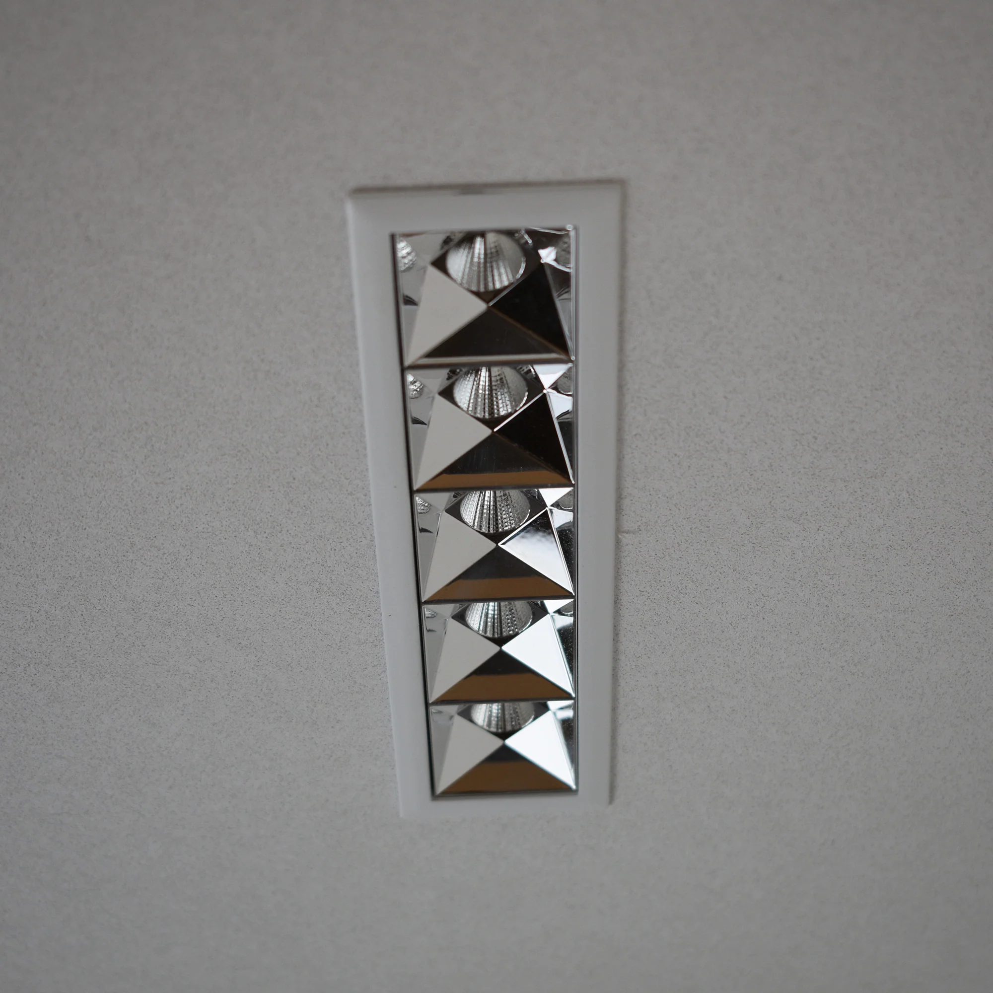VONN RUBIK VMDL000603A009WH 4.25" 3 LIGHT LED RECESSED DOWNLIGHT W/TRIM ETL CERTIFIED, COMMERCIAL GRADE, White - Image 10