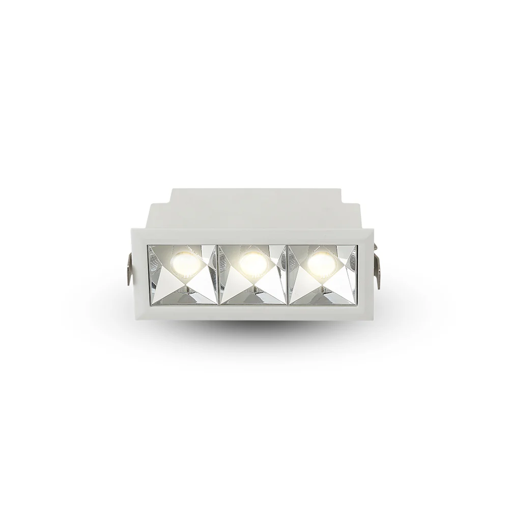 VONN RUBIK VMDL000603A009WH 4.25" 3 LIGHT LED RECESSED DOWNLIGHT W/TRIM ETL CERTIFIED, COMMERCIAL GRADE, White - Image 2