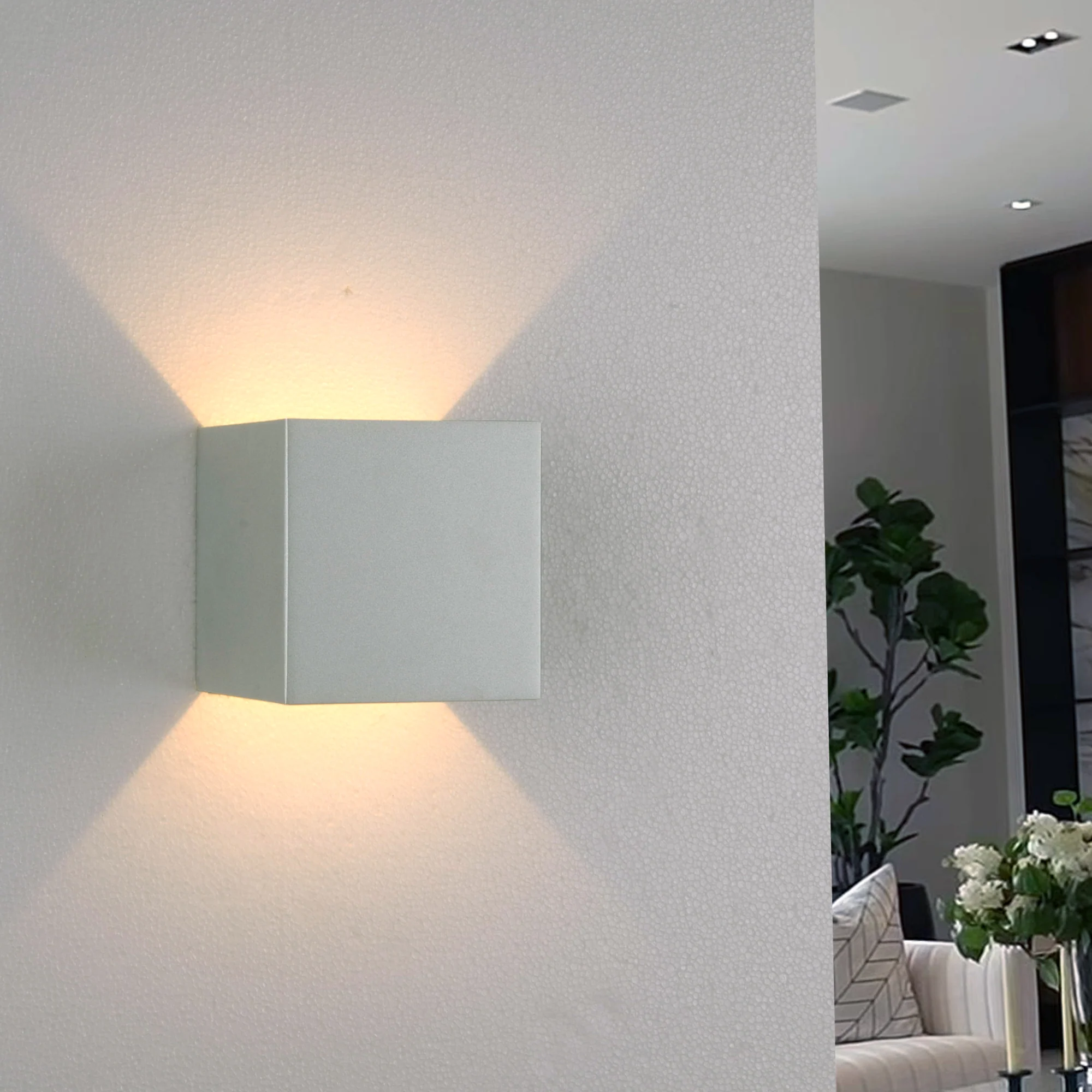 VONN Atlas VMW14810AL 5" ETL Certified Integrated LED Wall Sconce Lighting Fixture in Silver - Image 5