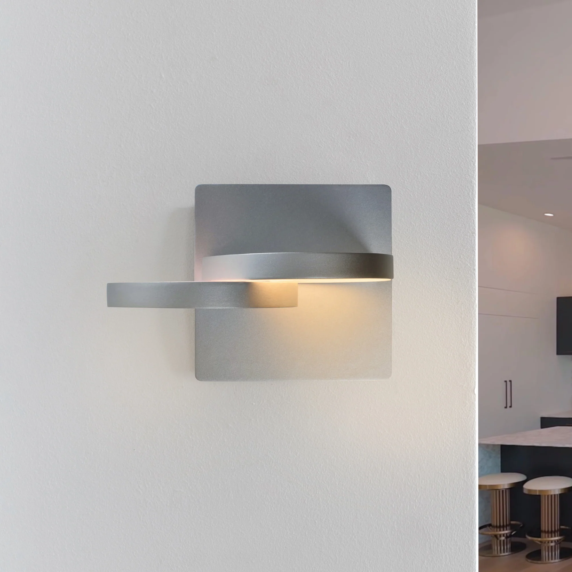 VONN Eclipse VMW17000AL 7" Rotative ETL Certified Integrated LED Wall Sconce Light Fixture in Silver - Image 2