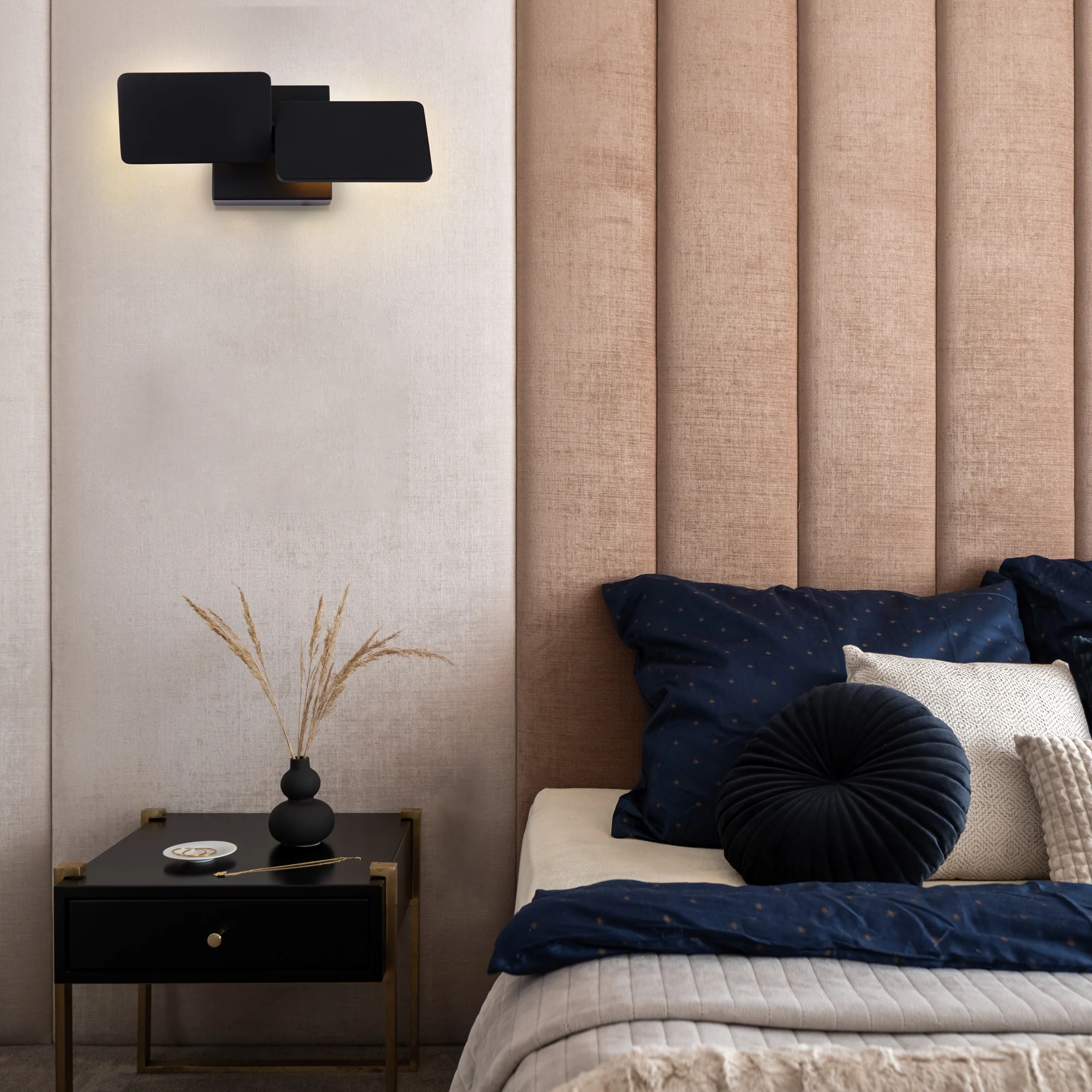 VONN Eclipse VMW17200BL 12" Rotative Up-Down ETL Certified Integrated LED Wall Sconce Light in Black - Image 6