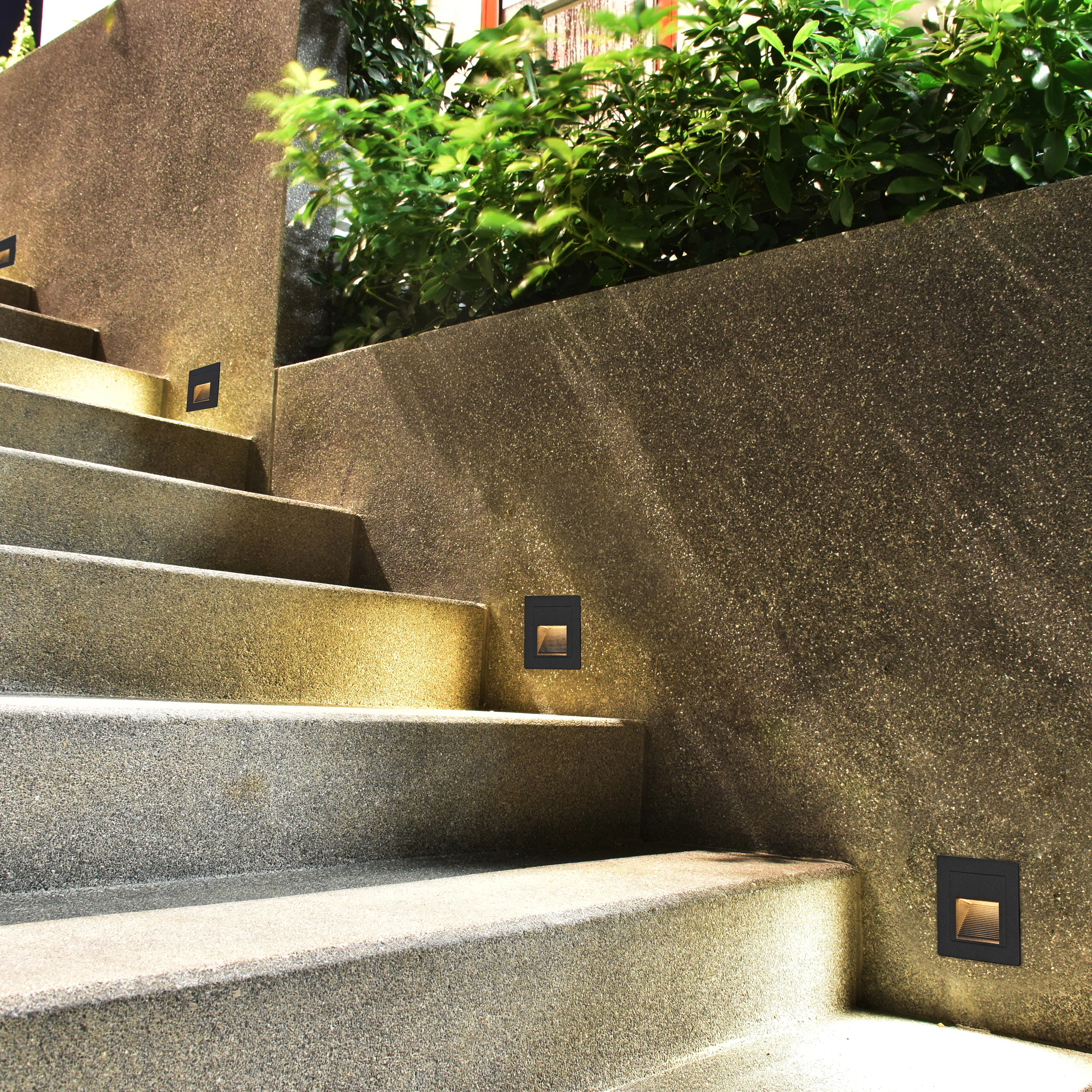 VONN 3.25" VOS54478BL Low-Voltage 1-Watt ETL Certified Integrated LED Outdoor Steps Light in Matte Black - Image 3