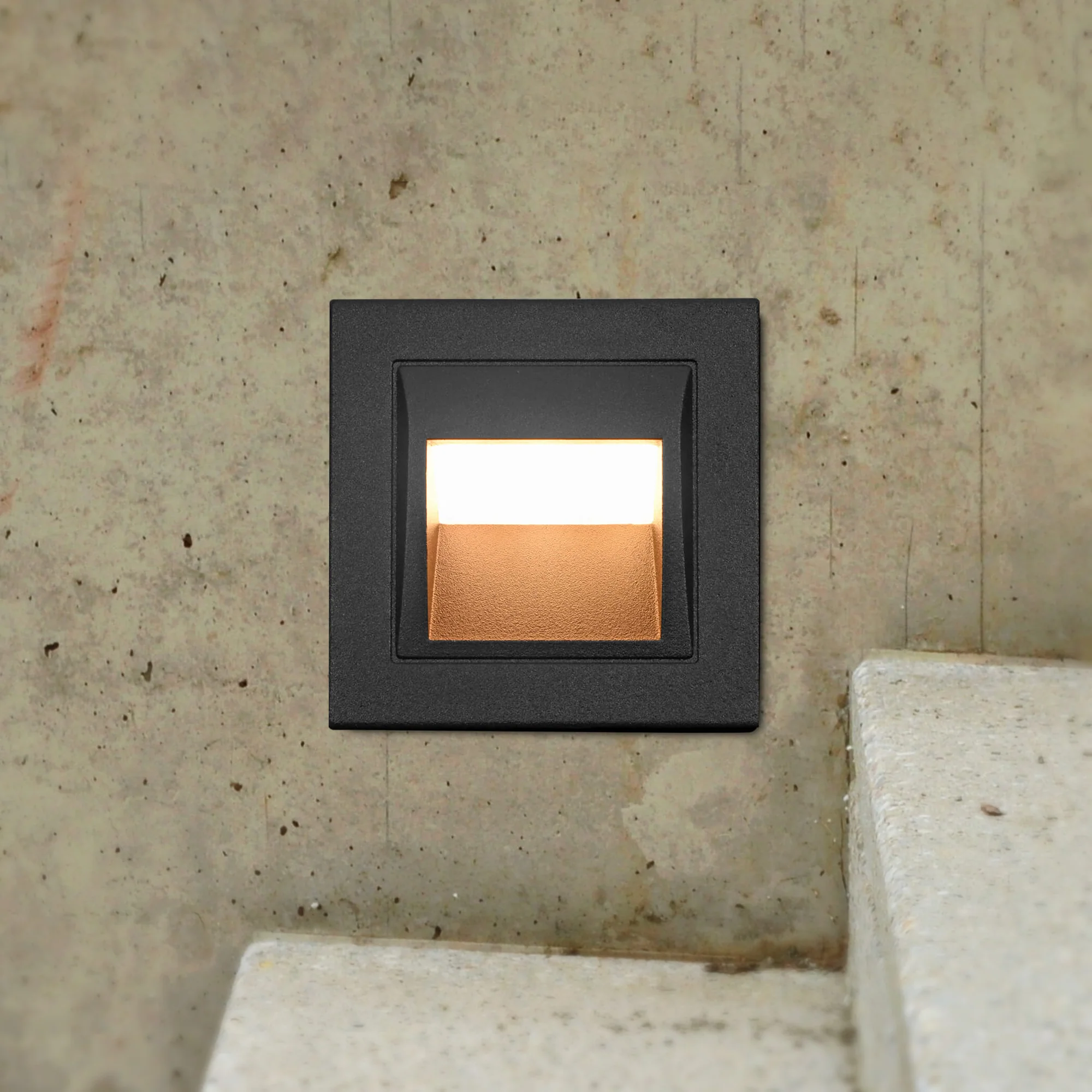 VONN 3.5" VOS55477BL Low-Voltage 2-Watt ETL Certified Integrated LED Outdoor Steps Light in Matte Black - Image 3